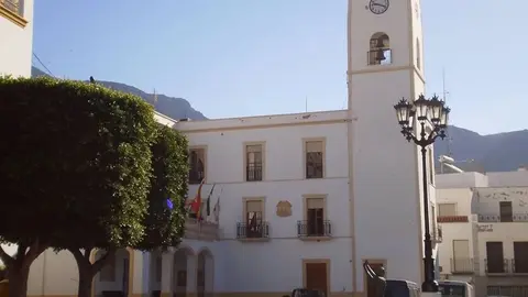 Matan a pu&ntilde;aladas a una mujer en plena calle en Dal&iacute;as (Almer&iacute;a)