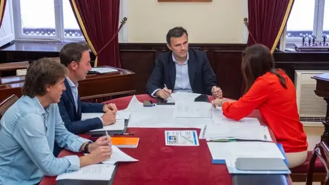 Bruno Garc&iacute;a cumple su promesa de campa&ntilde;a Primeros pasos en materia de vivienda en C&aacute;diz
