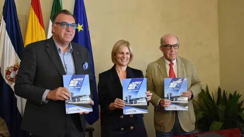 Arturo Bernal, Garc&iacute;a-Pelayo y Carmelo Ezpeleta | Foto: Noelia Herrera (Jonocla) para El MIRA