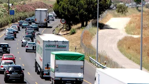 Estas son las causas de las retenciones kilom&eacute;tricas en la carretera A-49