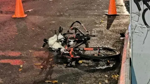 Muere un ciclista despu&eacute;s de ser atropellado en Barbate