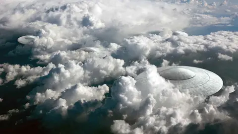 Sigue en Leroy Merlin un ventilador de techo que parece una nave espacial lo m&aacute;s moderno