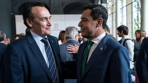 Juanma Moreno concede subvenciones a 8.800 emprendedores para crear 7.745 empresas en Andaluc&iacute;a