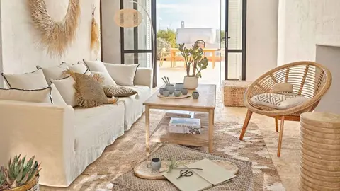 Sill&oacute;n vintage de rat&aacute;n y madera de mindi NUSA de Maisons du Monde