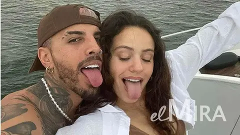 Rauw Alejandro le escribe una carta de amor a Rosal&iacute;a con su &uacute;ltimo tema Hayami Hana