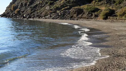 El drama que no cesa. Un ni&ntilde;o se ahoga mientras se ba&ntilde;aba en una playa de Granada
