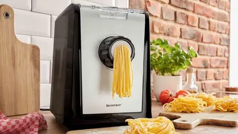 M&aacute;quina para pastas Silver Crest 220 W