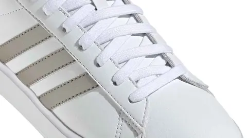 Las sneakers de Adidas quieren adelantar a Skechers en el top ventas de Amazon