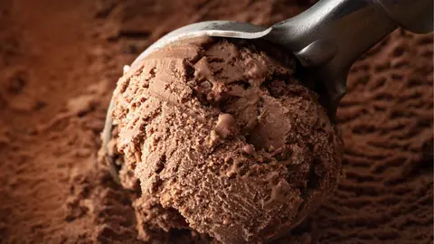 Helado vegetal de chocolate Hacendado en Mercadona