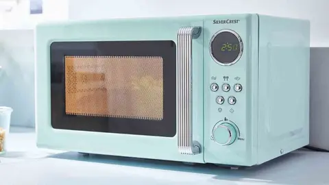 Microondas azul de 700 W Silver Crest de Lidl