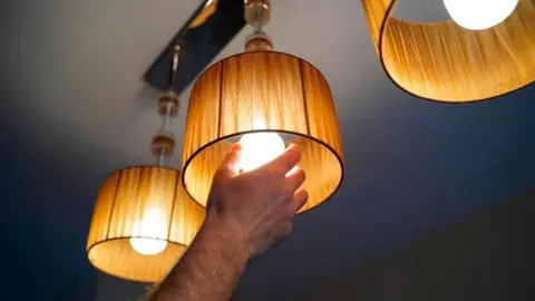 Estas son las ayudas para compensar la subida de la luz en C&aacute;diz