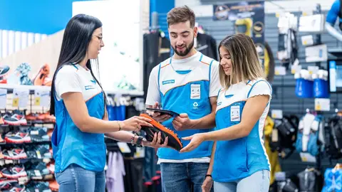 Trabajadores de Decathlon