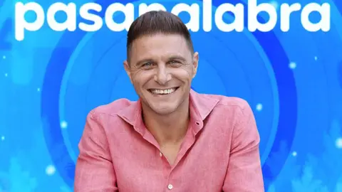Joaqu&iacute;n 'roba' el puesto a Roberto Leal en Pasapalabra