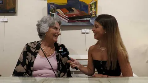 Entrevista a &Aacute;ngeles Lobat&oacute;n