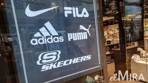Tienda de calzado de primeras marcas como Nike, Fila, Adidas, Puma, Skechers