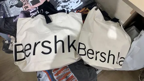 Bolsas de compra de Bershka