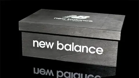 Caja de sneakers de New Balance