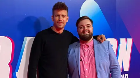 Gerard Piqu&eacute; e Ibai Llanos