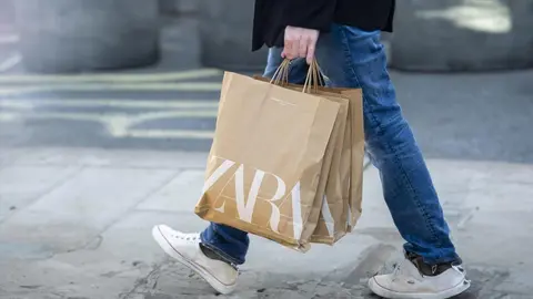 Bolsas de papel reciclado de ZARA - Inditex