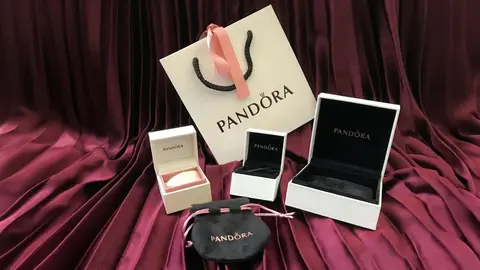 Pendientes de Pandora