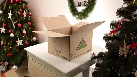 Caja de Leroy Merlin en Navidad