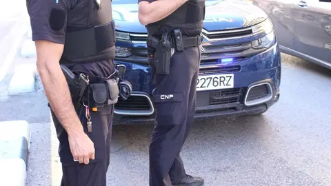 Agentes de la Polic&iacute;a Nacional en una foto de archivo