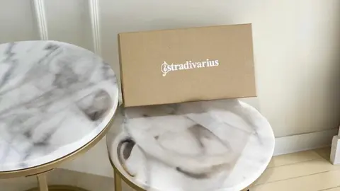 Caja de zapatos de Stradivarius - Inditex