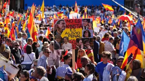 Manifestaci&oacute;n contra la Amnist&iacute;a que prepara Pedro S&aacute;nchez para delincuentes pol&iacute;ticos