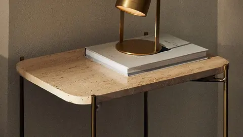 Una entradita con clase: la mesa auxiliar de m&aacute;rmol estrella de los a&ntilde;os 70 est&aacute; en Zara Home