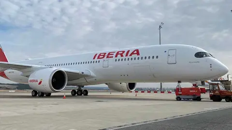 Un avi&oacute;n de Iberia