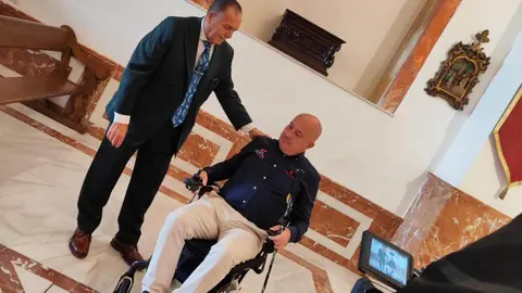 Prudencio Mac&iacute;as  en la capilla del Cristo de la Expiraci&oacute;n