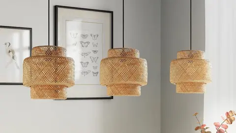 Dale un toque artesanal a tu casa con estas l&aacute;mparas de techo de rafia de Ikea