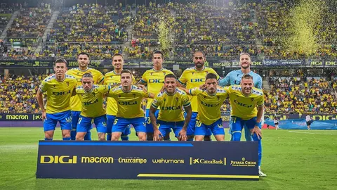 Los titulares del C&aacute;diz CF contra el Rayo Vallecano | Salvador L&oacute;pez Medina para El MIRA