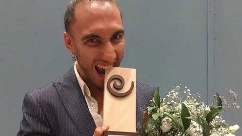Mauricio Morales recibe el premio 'andALUCINE'