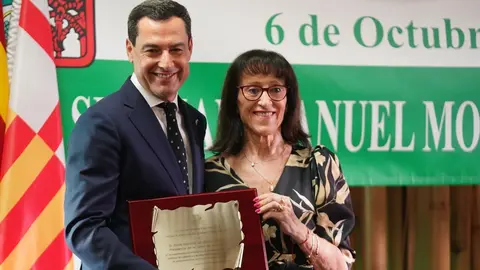 Juanma Moreno: "Pedro S&aacute;nchez ya se ha quitado la careta al hablar de amnist&iacute;a"