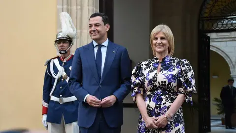 Visita institucional de Juanma Moreno al Ayuntamiento de Jerez | Foto: Noelia Herrera (Jonocla) para El MIRA