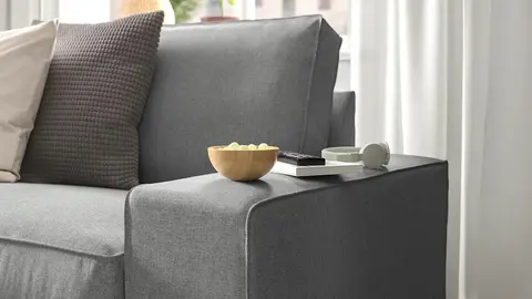 El mejor estilo escandinavo solo es posible con este sof&aacute; de Ikea