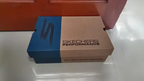 Caja de zapatos de Skechers