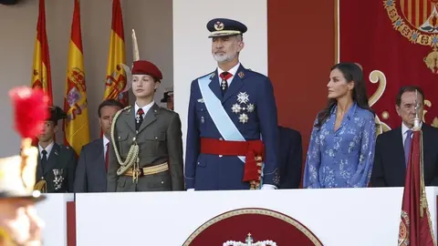 Los Reyes, junto a la Princesa de Asturias, presiden los actos conmemorativos del D&iacute;a De La Fiesta Nacional