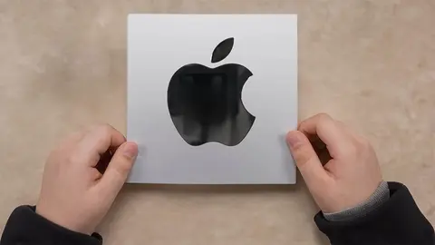 Mercadona echa un pulso a Apple vendiendo a 1 euro la novedad de 25 euros de los de Steve Jobs