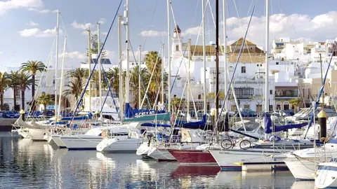 La Junta de Andaluc&iacute;a lidera con 5.200 atraques en puertos deportivos la gesti&oacute;n en la regi&oacute;n