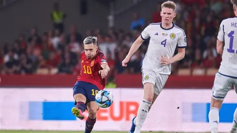 Bryan Zaragoza en el Espa&ntilde;a - Escocia | Salvador L&oacute;pez Medina para El MIRA