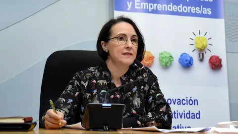 Nela Garc&iacute;a en rueda de prensa