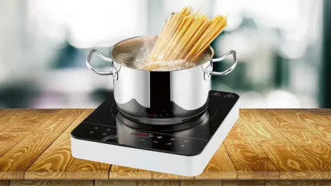 Placa de inducci&oacute;n port&aacute;til de 2200 W Silver Crest de Lidl