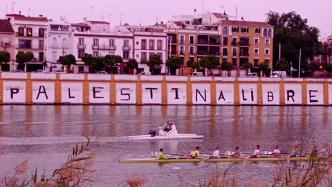 Pintada a favor de Palestina en la calle Betis | Foto: Twitter Jos&eacute; Luis Sanz