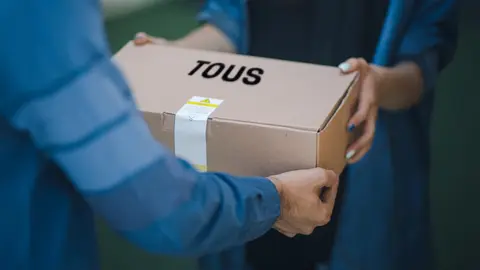 Paquete de env&iacute;o de TOUS