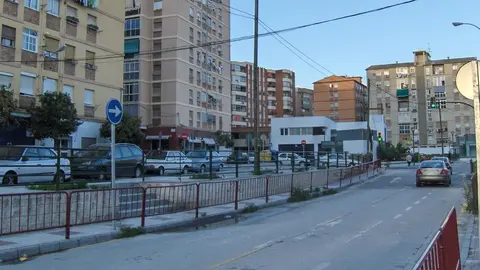 Encuentran el cad&aacute;ver de un hombre en plena calle en M&aacute;laga