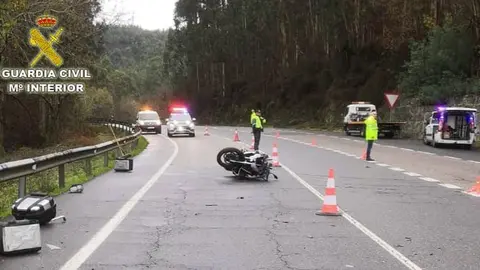 Fallece un motorista tras salirse de una curva en una carretera de Granada