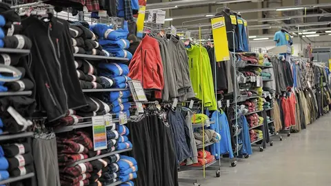 Secci&oacute;n de Deportes de Decathlon