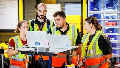 Amazon necesita personal en Sevilla. Se ofrecen buenos sueldos y no hace falta experiencia